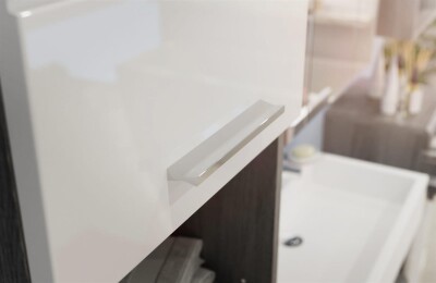 Vista Hochschrank  B/H/T 37x191x31 in Rauchsilber und weiß