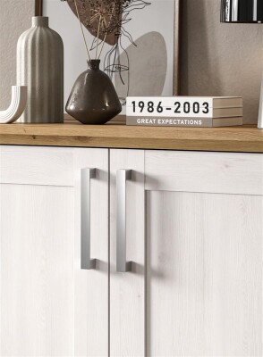 Bella Kommode  B/H/T 137x92x39 in Sibiu Lärche